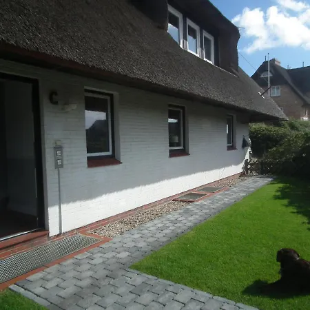 Haus-marina *